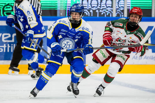 Leksands Kiira Yrjänen och Modos Adela Sapovalivova