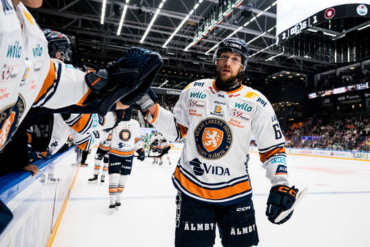 Växjös Eric Martinsson jublar