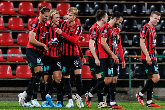 Brommapojkarnas Alexander Jensen jublar