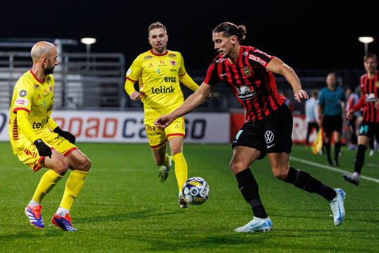 Kalmars Robert Gojani och Jonathan Ring och Brommapojkarnas