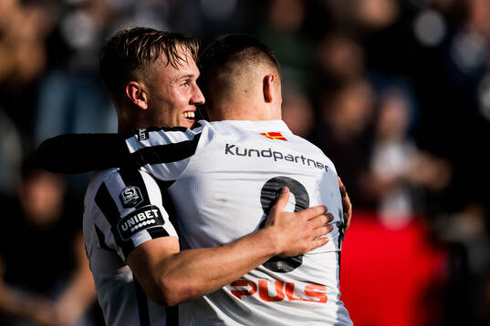 Landskronas Jesper Strid och Robin Dzabic jublar efter 3-0