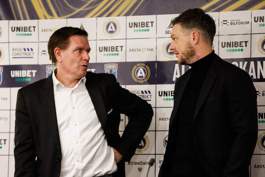 Sirius tränare Christer Mattiasson och Hammarbys tränare Kim Hellberg