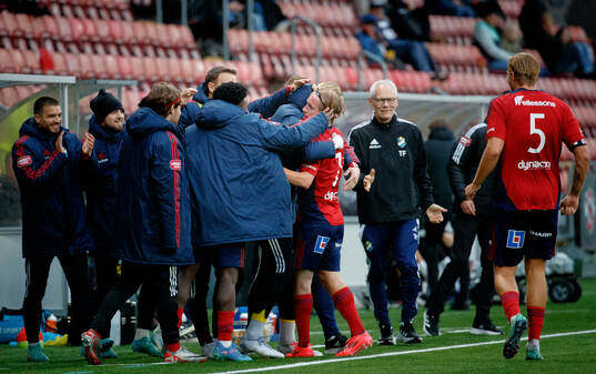 Östers David Seger jublar vid 0-1