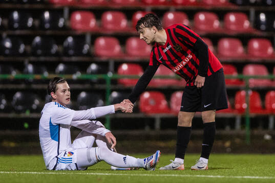 Bla gjennom flere bilder av Fotboll, P17 Allsvenskan A-slutspel, Brommapojkarna - Djurgården