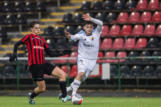 Brommapojkarnas Max Vogele och Djurgårdens Mille Selander