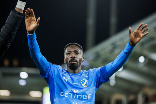 Halmstads Blair Sebastian Turgott jublar