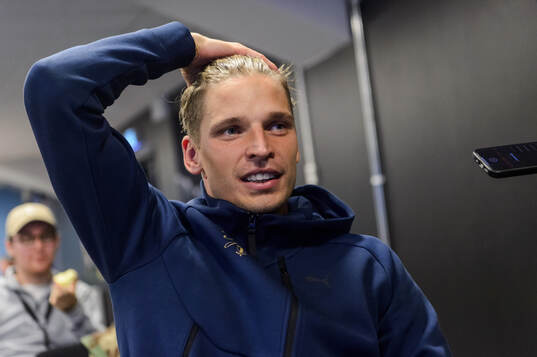 Malmö FFs Jens Stryger Larsen  på en presskonferens