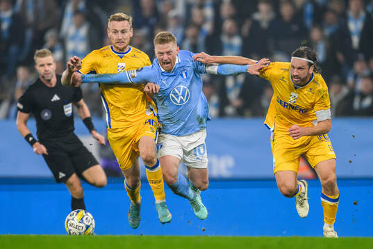 IFK Göteborgs Sebastian Ohlsson och Gustav Svensson mot