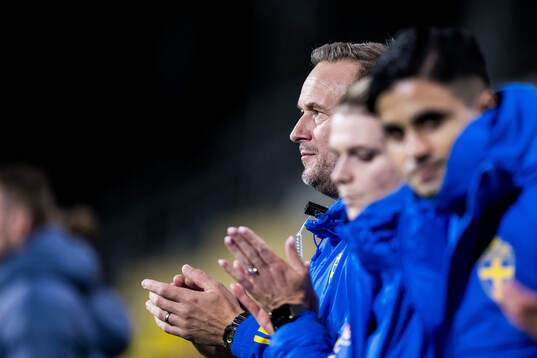 Head coach Martin Qvarmans Möller of Sweden