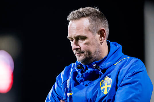 Head coach Martin Qvarmans Möllerof of Sweden looks