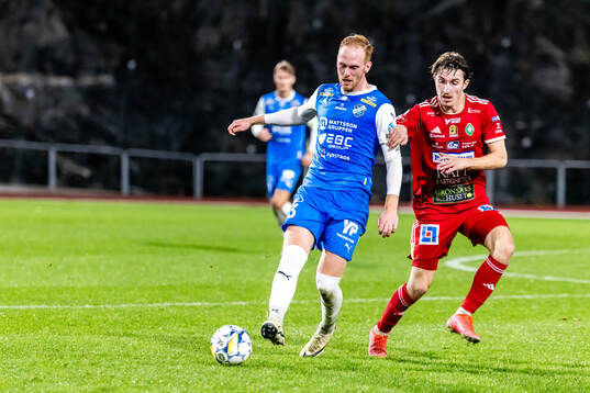Oddevolds Viktor Kruger och Skövde AIKs Hugo Engström