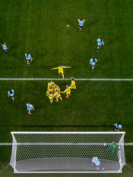 Kosovare Asllani of Sweden celebrates with team mates