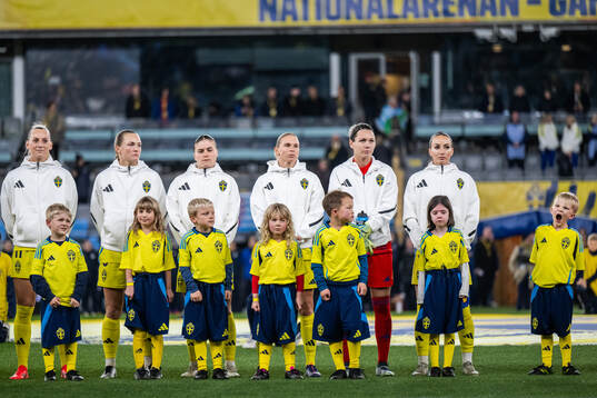 Stina Blackstenius, Magdalena Eriksson, Hanna Wijk, Jonna Andersson, goalkeeper Jennifer Falk and Kosovare Asllani of Sweden