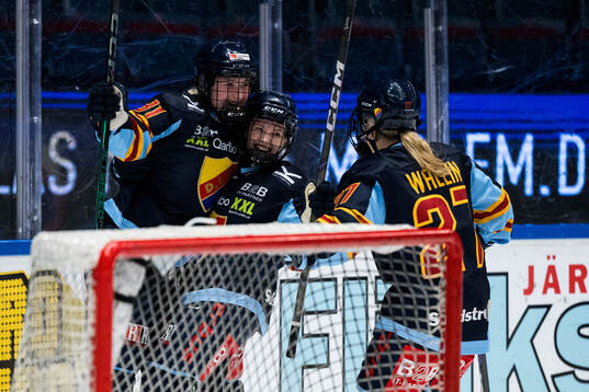 Djurgårdens Isabelle Leijonhielm, Alice Wallin och Wilma