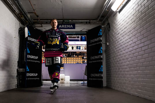 HV71s Olle Alsing