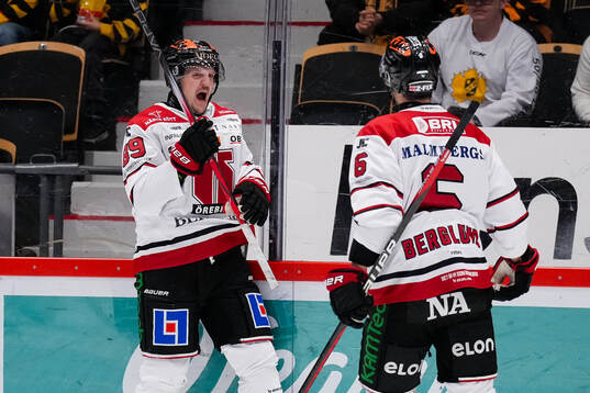 Örebros Patrik Karlkvist jublar