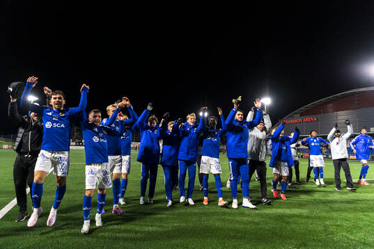 GIF Sundsvalls spelare jublar
