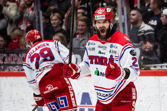 Timrås Per Svensson jublar