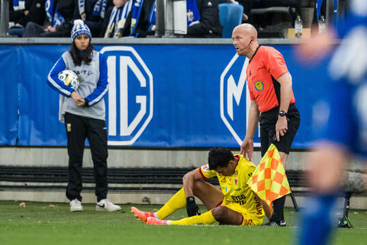 Kalmars Romario Pereira Sipiao har ont