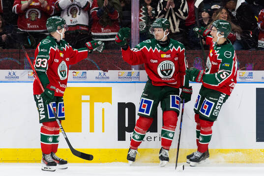 Frölundas Carl Klingberg jublar