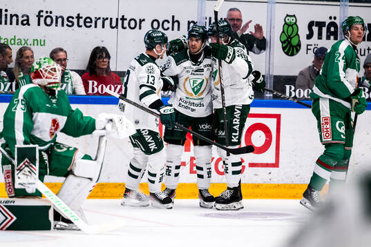 Färjestads Michael Lindqvist jublar