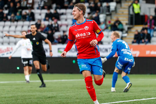 Helsingborgs Taylor Silverholt jublar