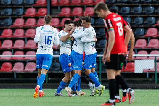 Värnamos Simon Thern jublar