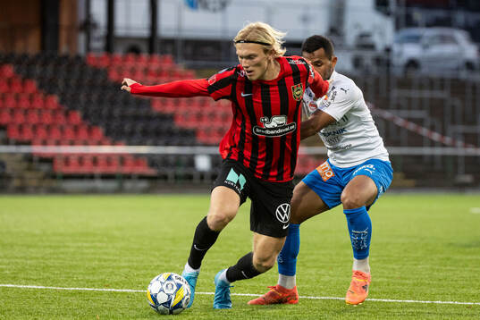 Brommapojkarnas Alexander Jensen och Värnamos Luke Le Roux