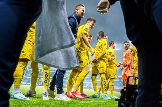 Kjetil Knutsen, head coach, Jostein Maurstad Gundersen and Fredrik André Bjørkan of Bodø/Glimt ahead of the Eliteserien match between Molde and Bodø/Glimt on November 3, 2024 in Molde. 