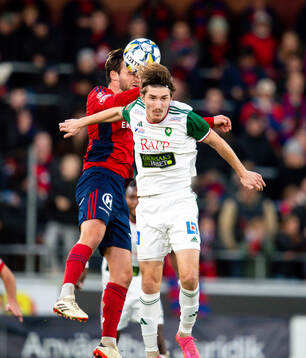 Östers IFs Alibek Aliev och Skövde AIKs Hugo Engström