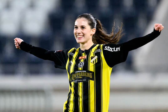 Häckens Clarissa Larisey jublar efter 3-0