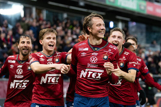 Bla gjennom flere bilder av Örgryte