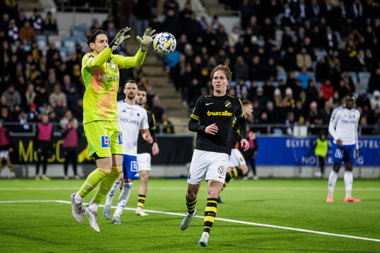 IFK Norrköpings målvakt David Mitov Nilsson och AIKs Onni