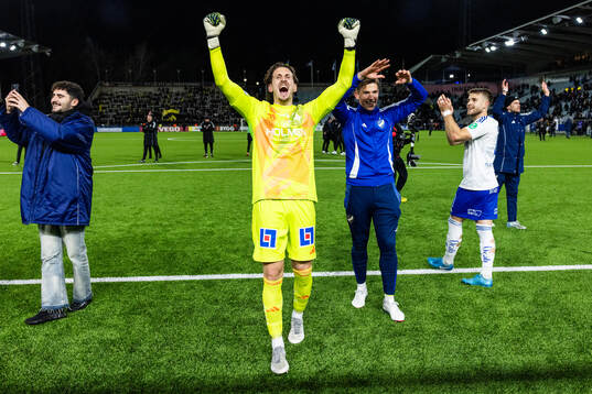 IFK Norrköpings målvakt David Mitov Nilsson jublar