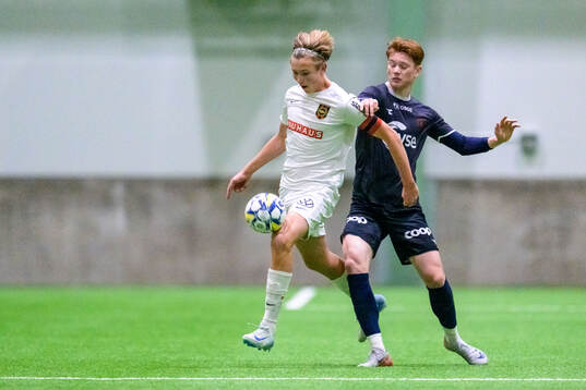 Brommapojkarnas Edgar Backteman och Vikings Erik Elias