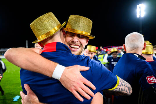 Östers Kevin Höög Jansson jublar över avancemang till Allsvenskan 2025