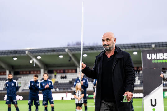 Utsiktens manager Bosko Orovic tilldelas pris som månadens