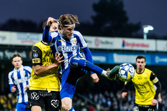 Bla gjennom flere bilder av Fotboll, Allsvenskan, Mjällby - IFK Göteborg