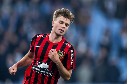 Brommapojkarnas Wilmer Odefalk jublar efter att han reducerat till 2-1