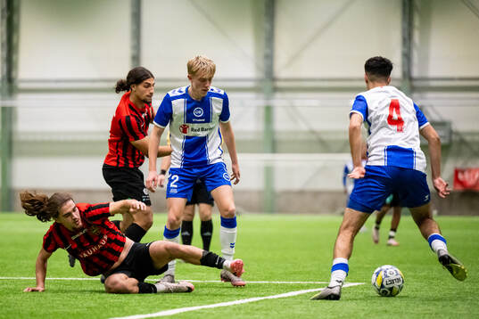 Brommapojkarnas Leart Krasniqi och David Isso