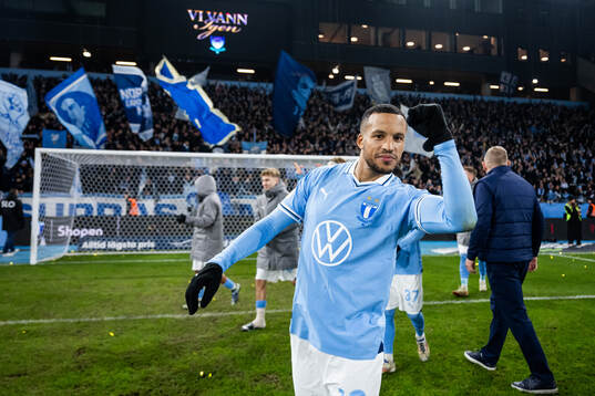 Malmö FFs Martin Olsson jublar