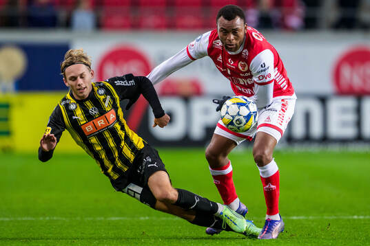 Häckens Pontus Dahbo och Kalmars Abdussalam Magashy