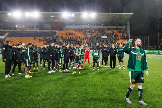 Hammarbys Mads Fenger Nielsen jublar
