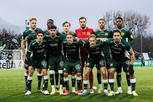  Victor Eriksson, Ibrahima Breze Fofana, Hampus Skoglund, målvakt Davor Blazevic, Sebastian Clemmensen och Shaquille Pinas. Nedre raden från vänster: Adrian Lahdo, Montader Madjed, Markus Karlsson, Fredrik Hammar och Jusef Erabi.