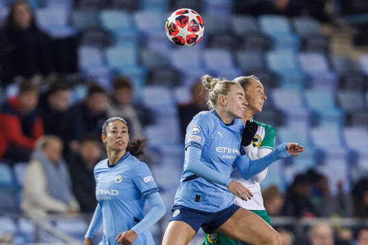 Alex Greenwood of Manchester City and Ellen Wangerheim of