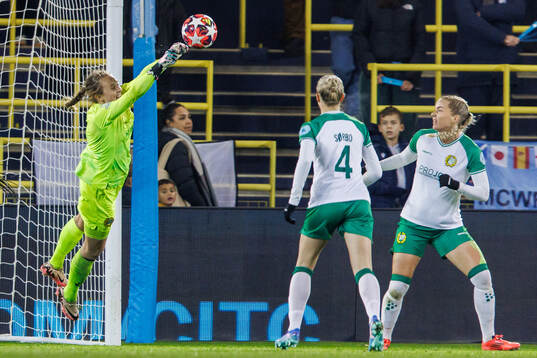 goalkeeper Anna Tamminen of Hammarby