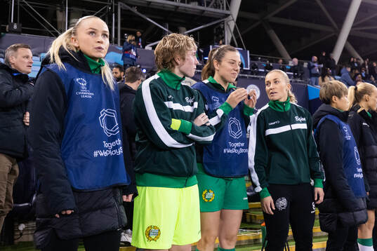 Anna Jösendal, goalkeeper Moa Edrud, Emma Westin and Ellen