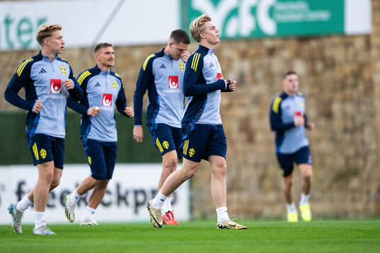 Daniel Svensson and Lucas Bergvall of the Swedish men's football national team at a training session