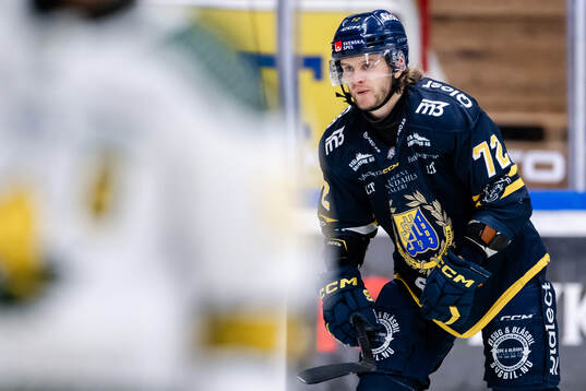 Södertäljes Nicolai Meyer jublar