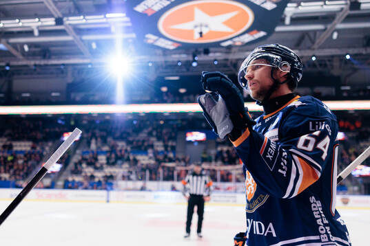 Växjös Eric Martinsson jublar